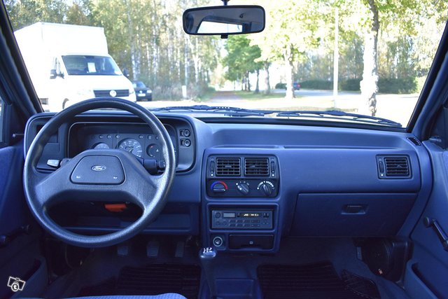 Ford Orion 12