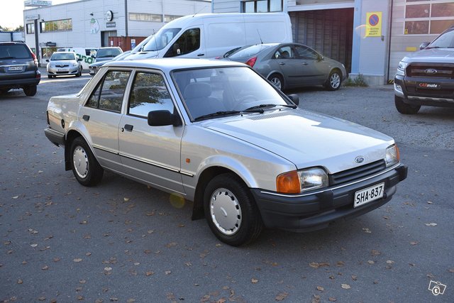 Ford Orion 13