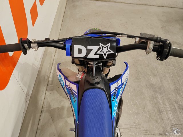 Yamaha YZ 7