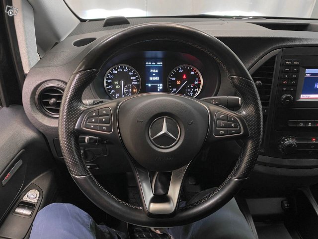 Mercedes-Benz Vito 16