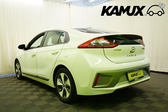 Hyundai Ioniq Electric 4