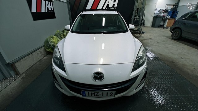Mazda 3 6