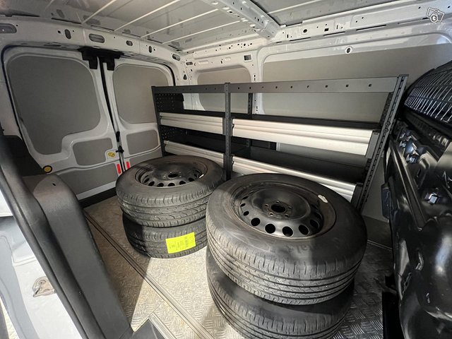 Ford Transit Connect 4