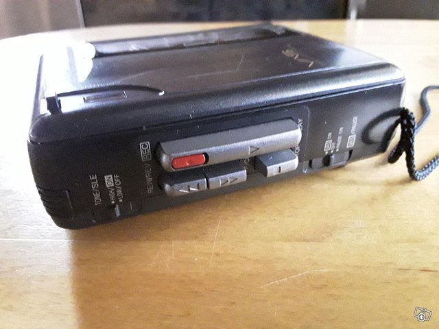 Panasonic RQ-L340 kannettava kasettisoitin/nauhuri, kuva 1