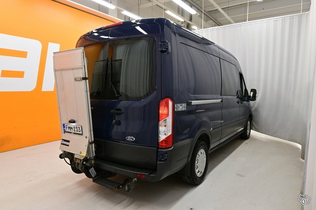 Ford Transit 7