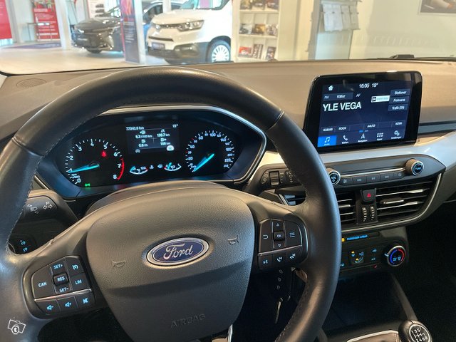 Ford Focus 22