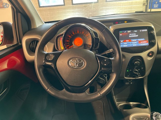 Toyota AYGO 11