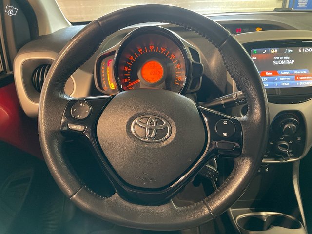 Toyota AYGO 12