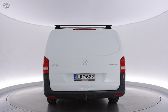 Mercedes-Benz Vito 4