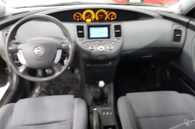Nissan Primera 12