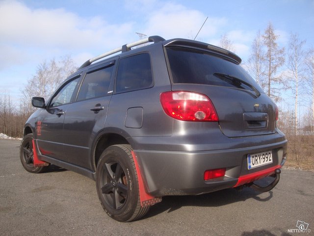 Mitsubishi Outlander 3