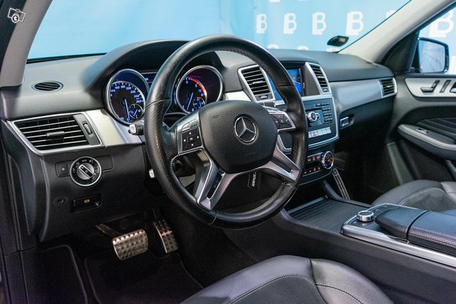 Mercedes-Benz ML 18
