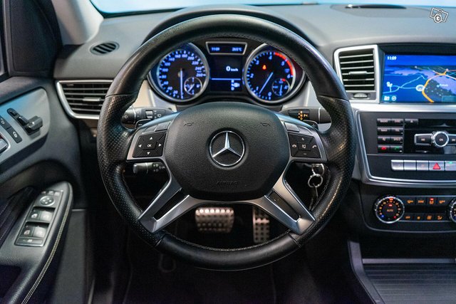 Mercedes-Benz ML 20