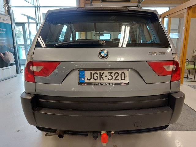 BMW X3 2.0i 4