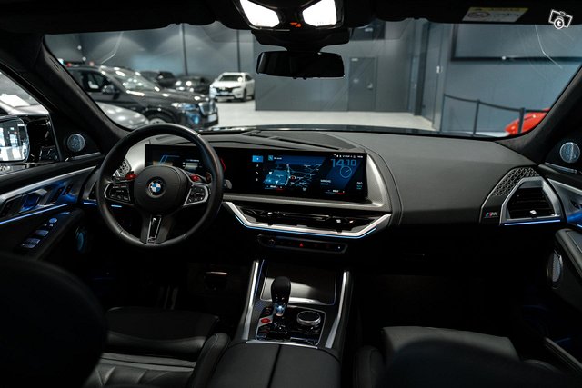 BMW XM 10