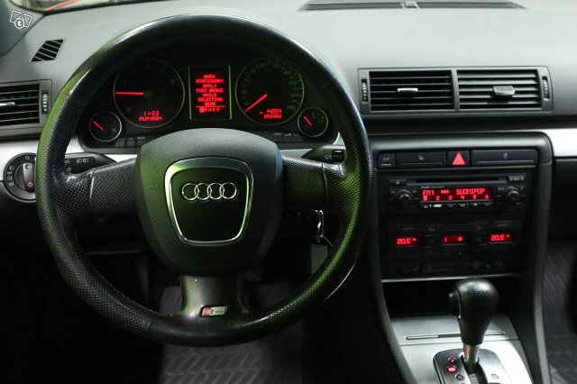 Audi A4 12
