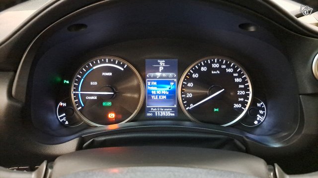 Lexus NX 13