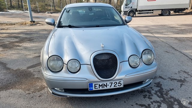 Jaguar S-Type 2