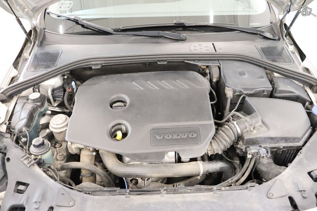 Volvo V60 15