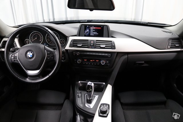 BMW 418 11