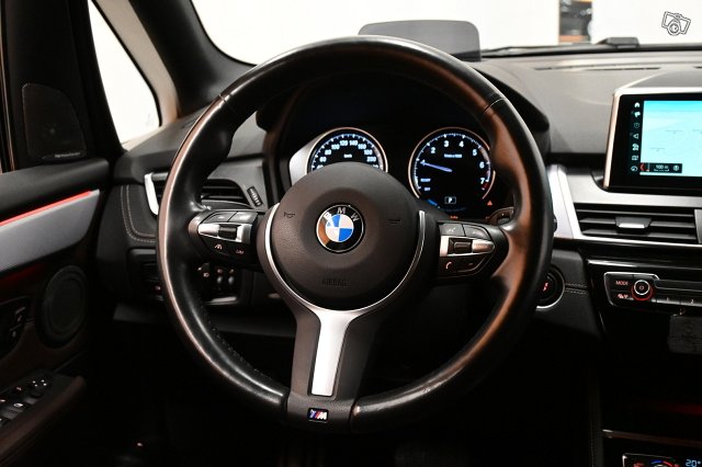 BMW 225 14