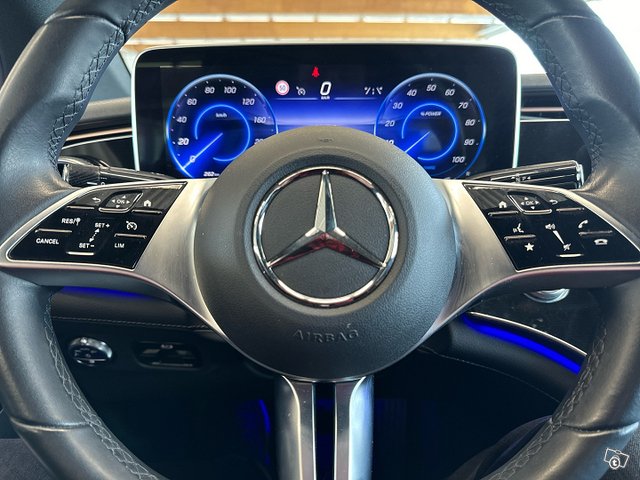 Mercedes-Benz EQE 11