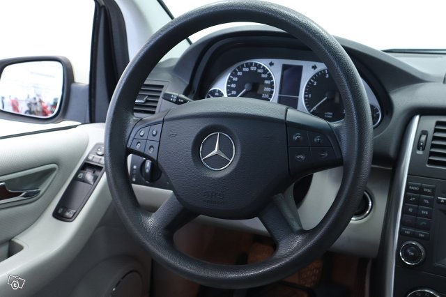 Mercedes-Benz B 14