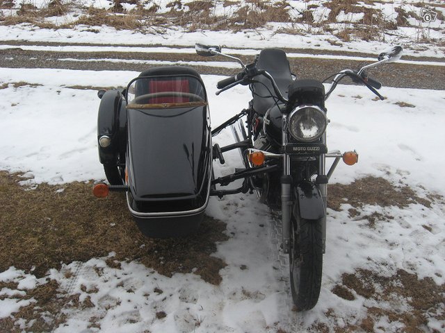 Moto-Guzzi moottoripyörä 3