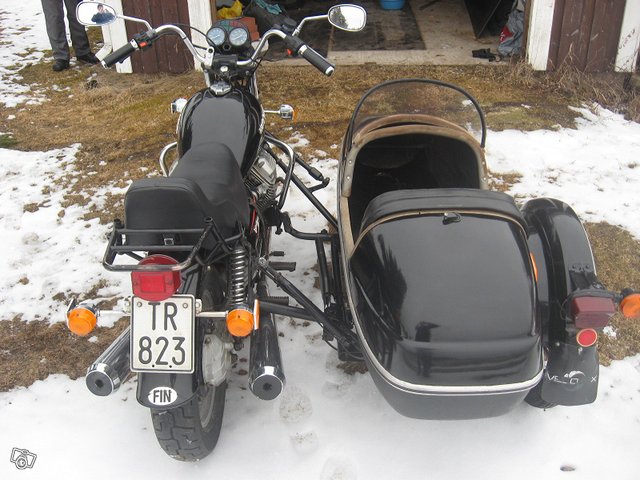 Moto-Guzzi moottoripyörä 4