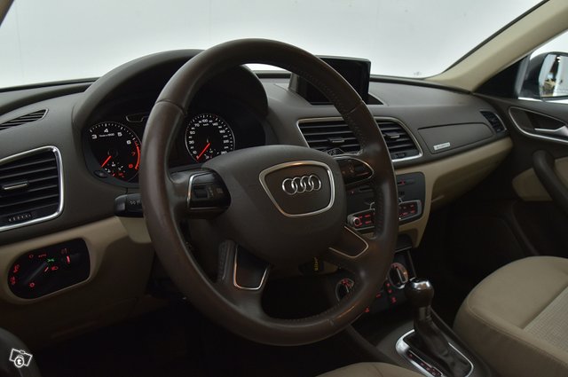 Audi Q3 16