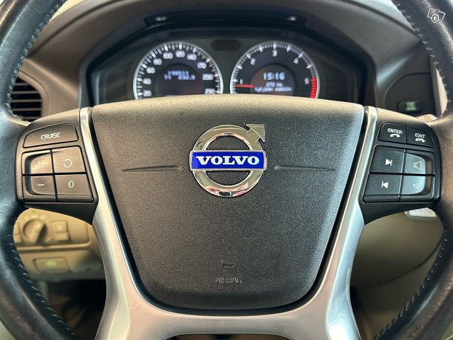 Volvo XC60 15