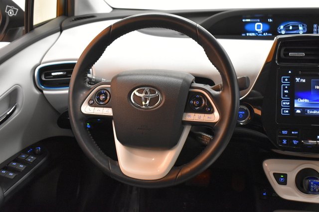 Toyota Prius 14