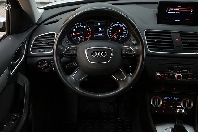 Audi Q3 17