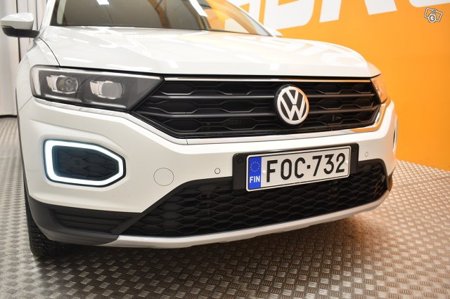 Volkswagen T-Roc 10