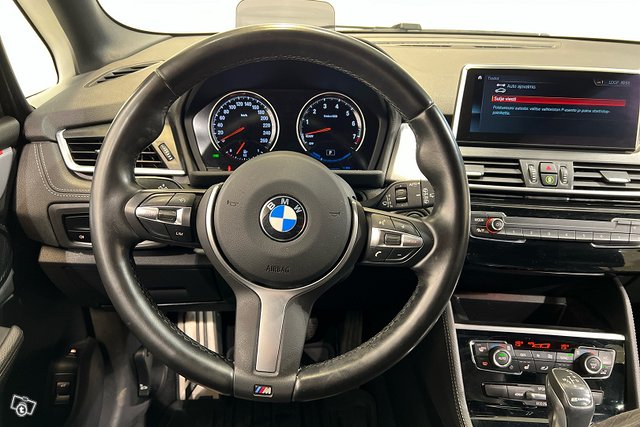 BMW 2-sarja 13