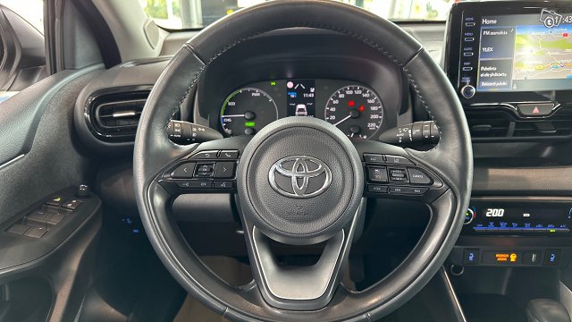 Toyota Yaris 11
