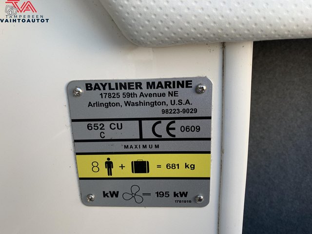Bayliner 652 Cuddy Cabin 6