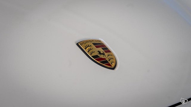 Porsche Cayenne 24