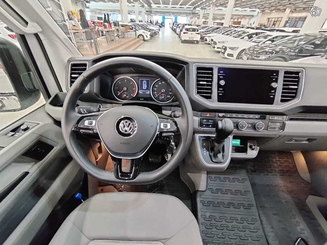 Volkswagen Grand California 9