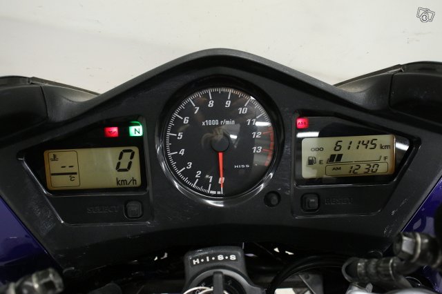 Honda VFR800A 15