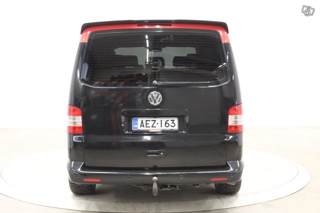 Volkswagen Caravelle 6