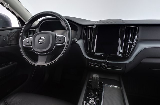 VOLVO XC60 12