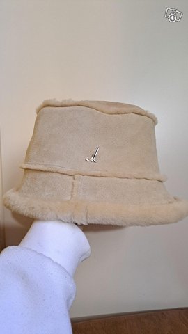 Mühlbauer, hattu, kuva 1
