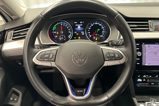 Volkswagen Passat 11