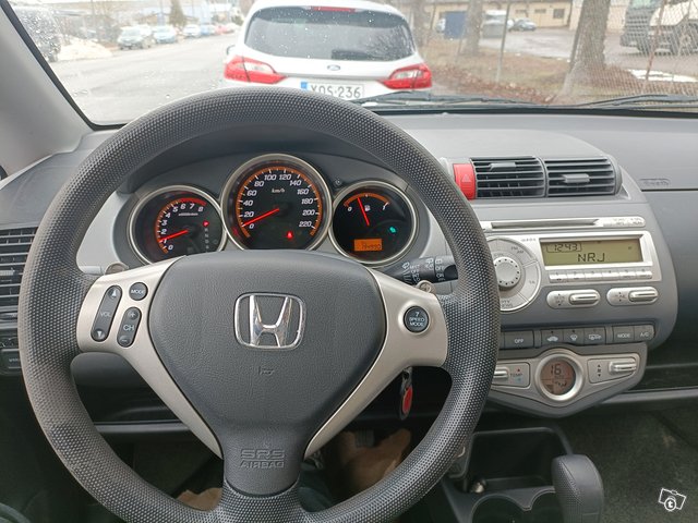 Honda Jazz 9