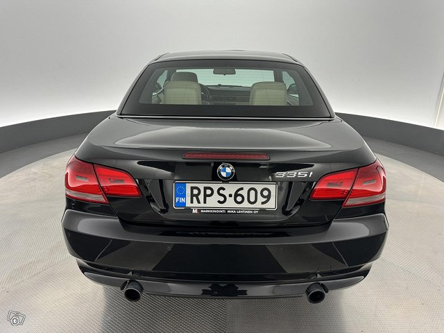 BMW 335 23
