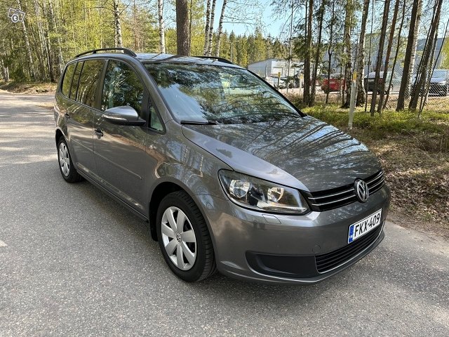 Volkswagen Touran 2