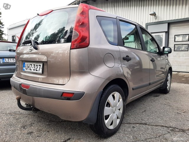 Nissan Note 8