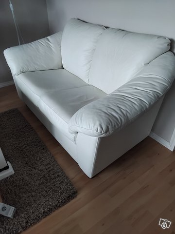 Nahka sohva luonnonvalkoinen