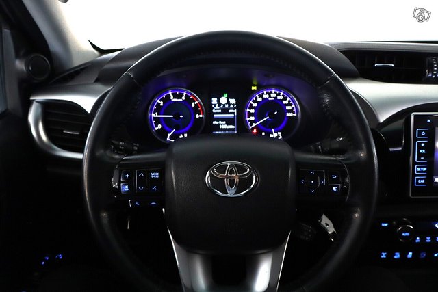 Toyota HILUX 12